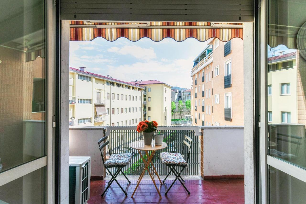 Ferienwohnung Joivy Superb Flat With Balcony Como Exterior foto